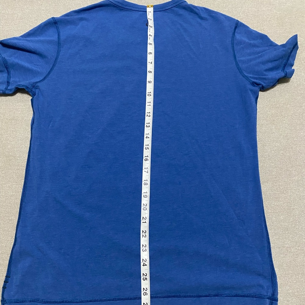Lululemon Basic V Tee - image 6